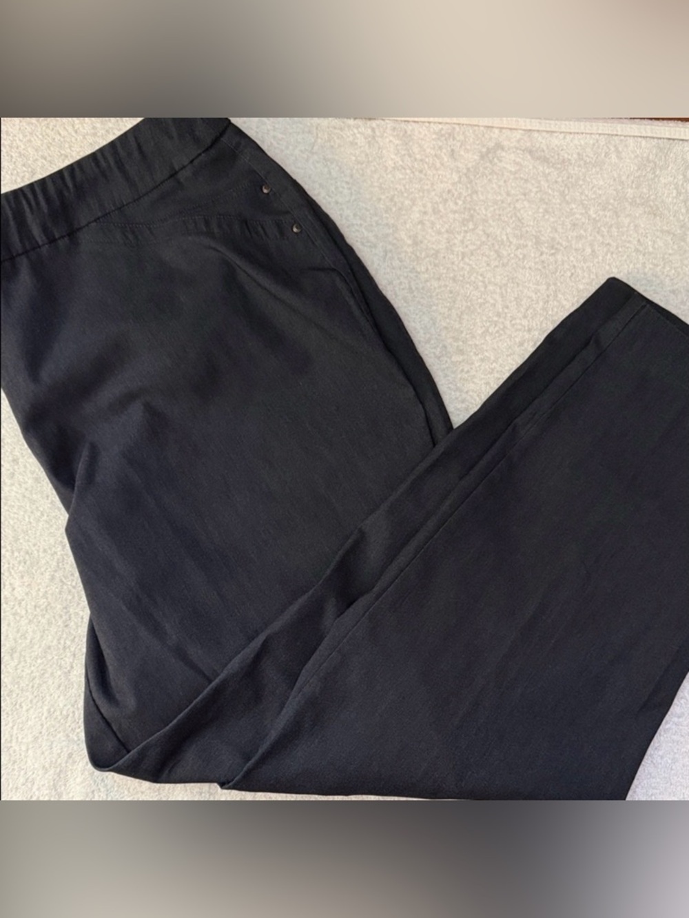 Dalia Cropped Pull-on Pants Flat Front Elastic Stretch Minimalist Office Comfort